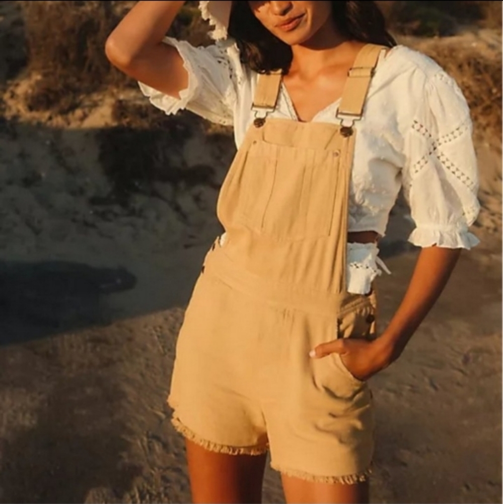 PILCRO The Wanderer Honey Tan Short Overalls Anthropology